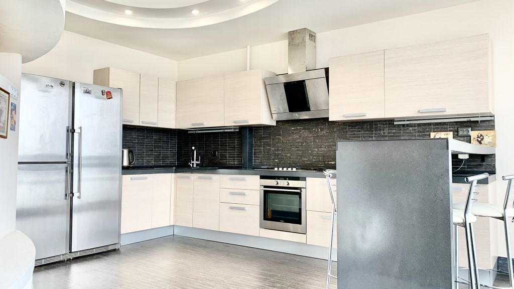 Аренда 4-комнатной квартиры, Самара, Венцека,  1