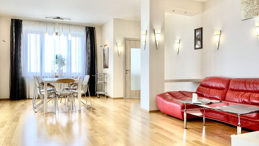 Аренда 4-комнатной квартиры, Самара, Венцека,  1