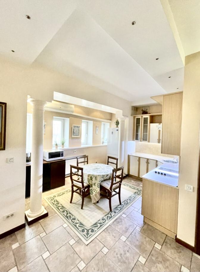 Аренда 3-комнатной квартиры, Самара, Циолковского,  1а