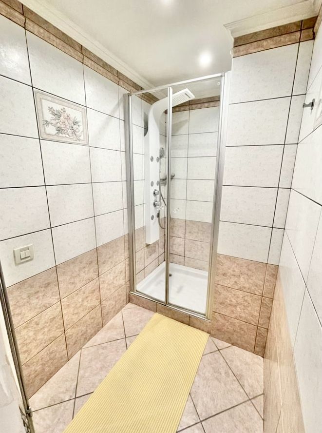 Аренда 3-комнатной квартиры, Самара, Циолковского,  1а