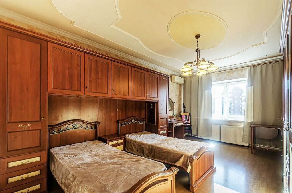 Аренда 4-комнатной квартиры, Самара, Братьев Коростелевых,  142