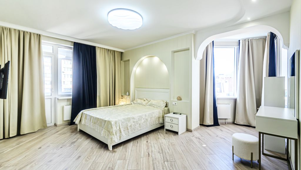 Аренда 4-комнатной квартиры, Самара, Чапаевская,  205