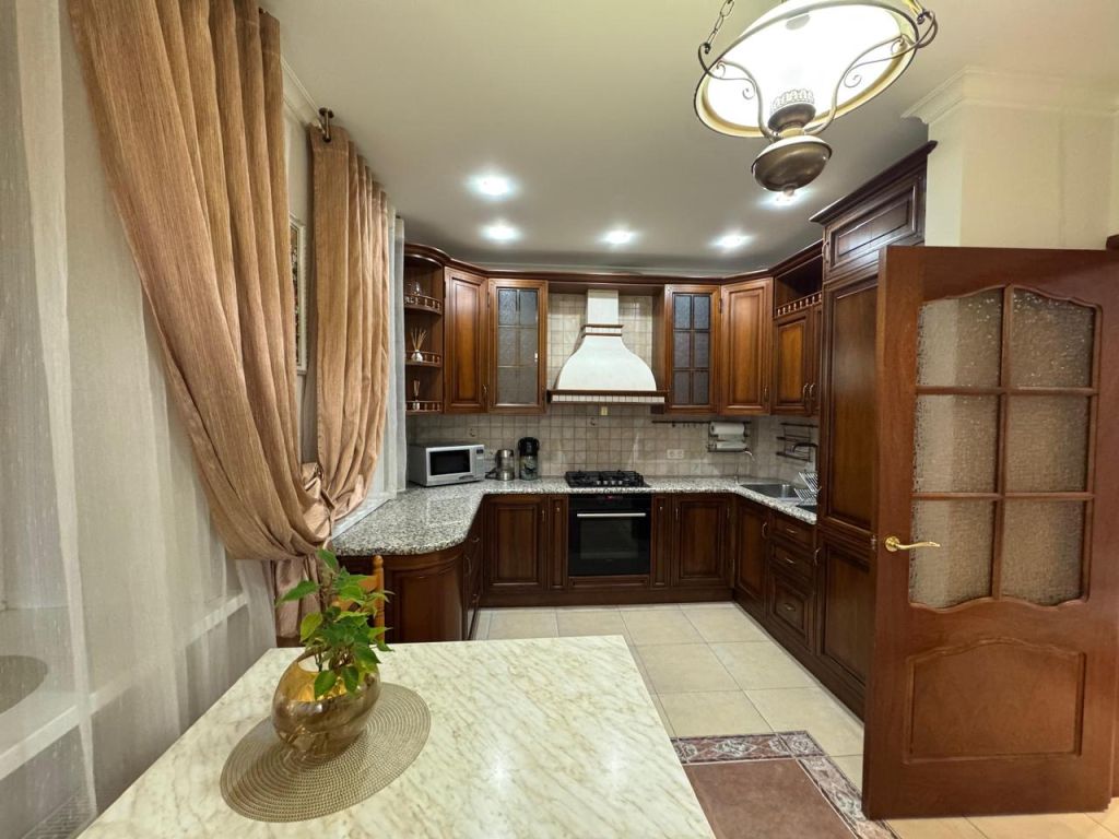 Аренда 5-комнатной квартиры, Самара, Ленинская,  202