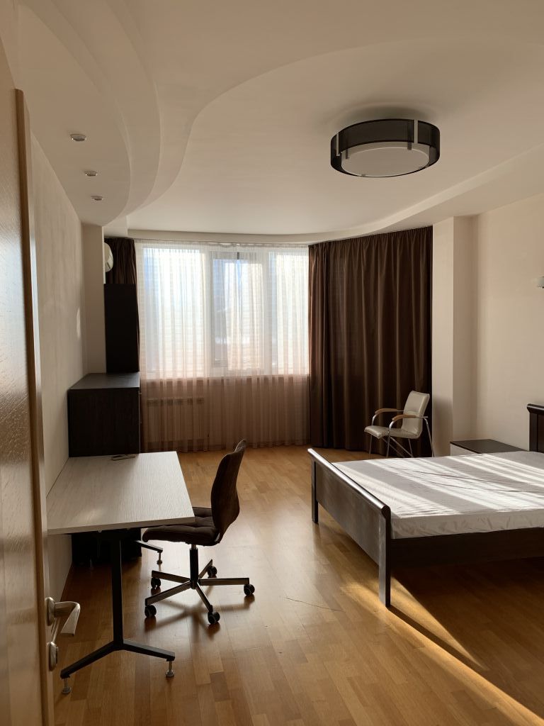 Аренда 4-комнатной квартиры, Самара, Венцека,  1