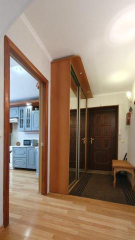 Квартиры, 3-комн., Тольятти