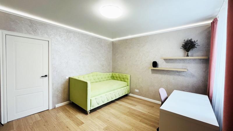 Продажа 3-комнатной квартиры, Тольятти, Революционная,  51