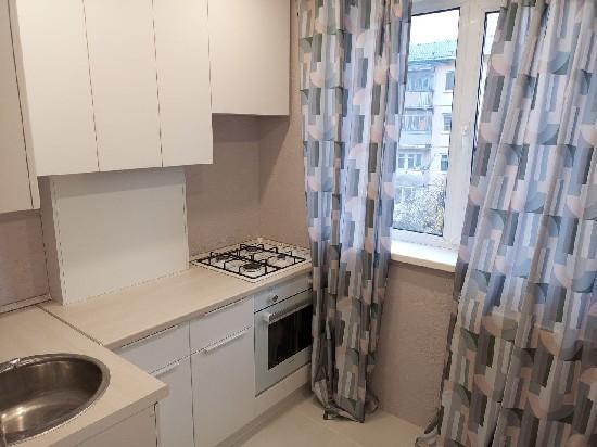 Продажа 2-комнатной квартиры, Тольятти, Ставропольская,  21