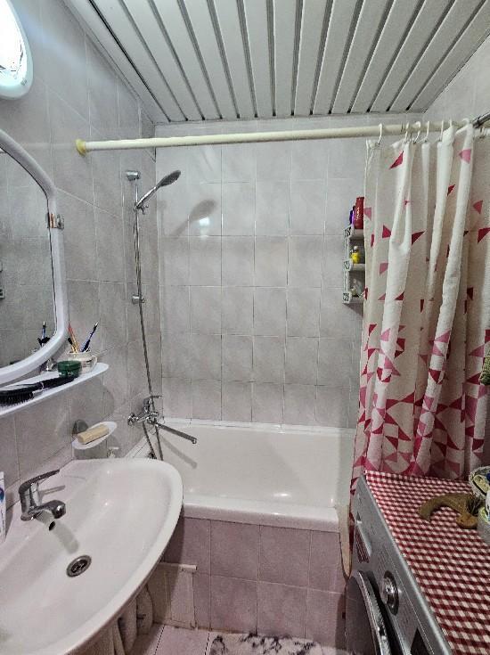 Продажа 3-комнатной квартиры, Тольятти, Свердлова,  47