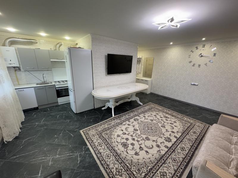 Продажа 3-комнатной квартиры, Тольятти, Коммунистическая,  81А