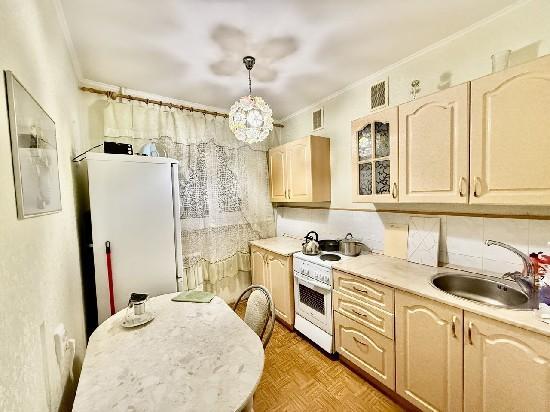 Продажа 2-комнатной квартиры, Тольятти, Ст. Разина пр-т,  18