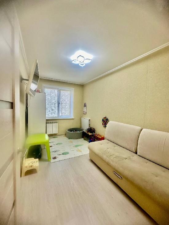 Продажа 3-комнатной квартиры, Тольятти, Свердлова,  74