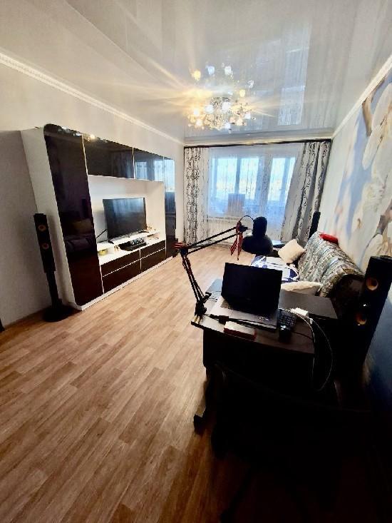 Продажа 2-комнатной квартиры, Тольятти, Свердлова,  19