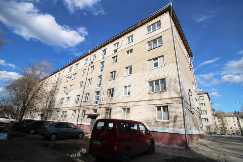 Продажа 1-комнатной квартиры, Тольятти, Чапаева,  145