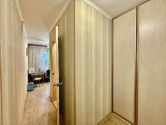 Продажа 1-комнатной квартиры, Тольятти, Буденного б-р,  10