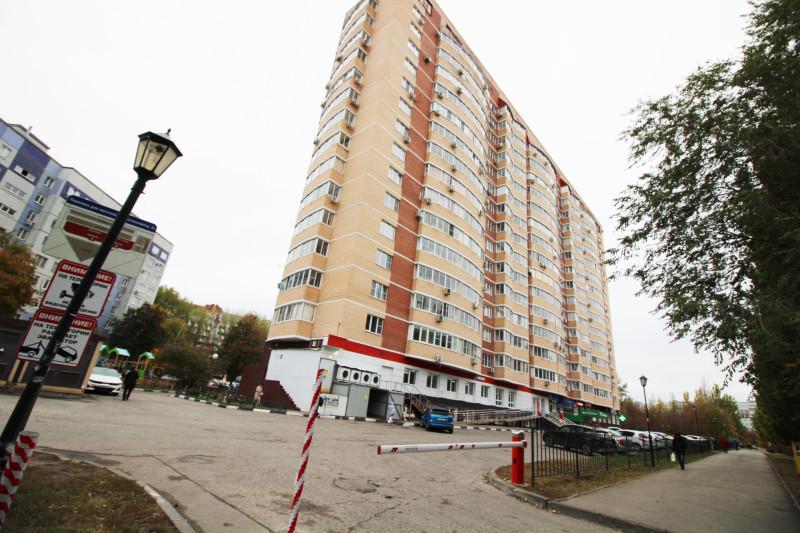 Продажа 1-комнатной квартиры, Тольятти, Космонавтов б-р,  3Б