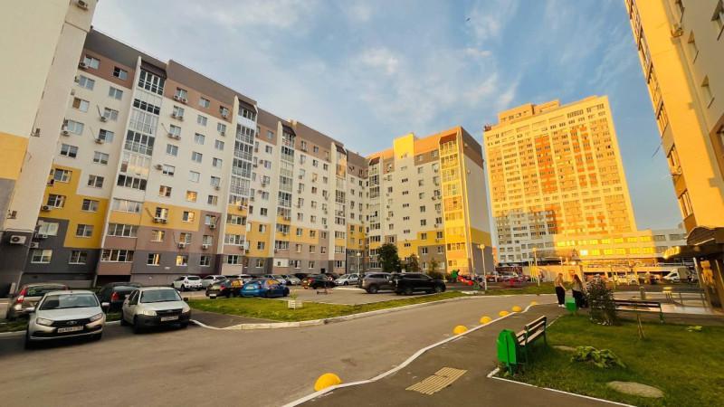 Продажа 3-комнатной квартиры, Тольятти, Революционная,  51