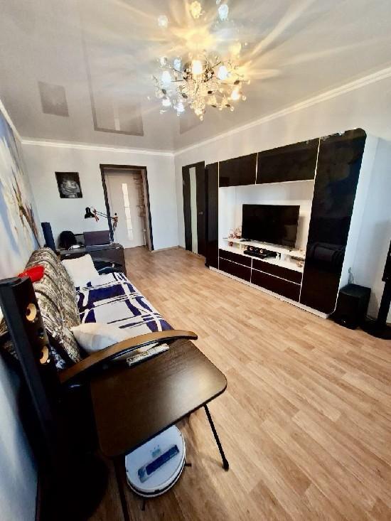 Продажа 2-комнатной квартиры, Тольятти, Свердлова,  19