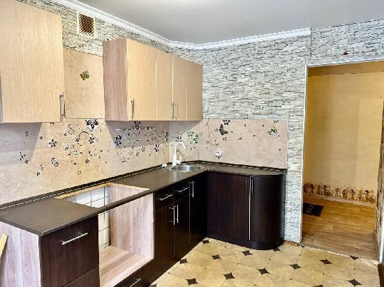 Продажа 3-комнатной квартиры, Тольятти, Дзержинского,  75