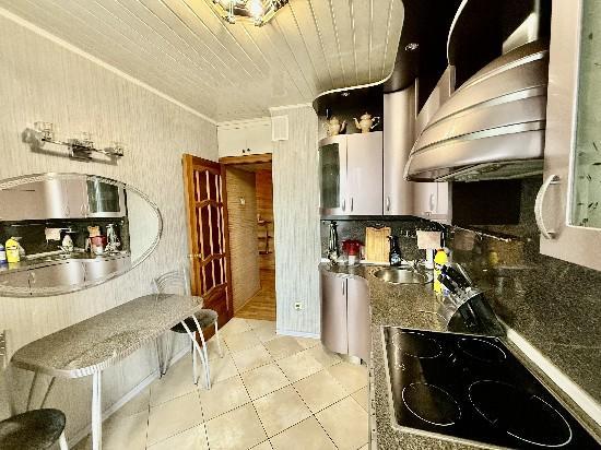 Продажа 3-комнатной квартиры, Тольятти, Тополиная,  15