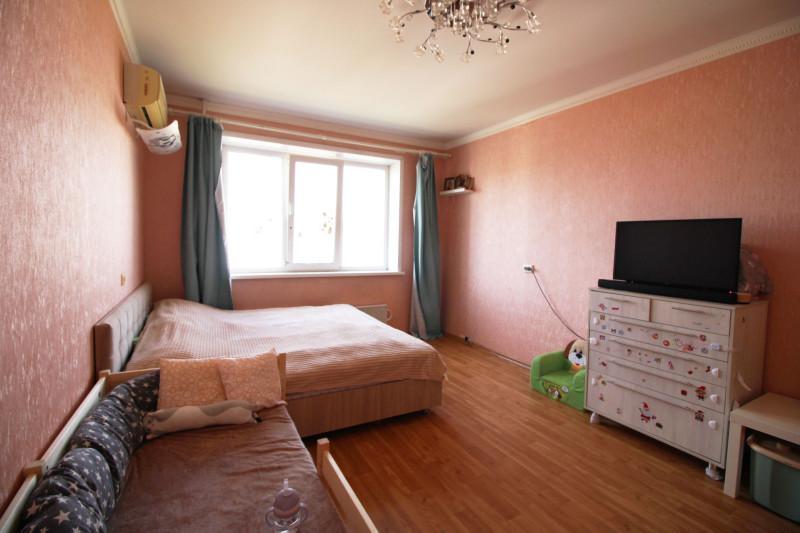 Продажа 3-комнатной квартиры, Тольятти, Офицерская,  2Б