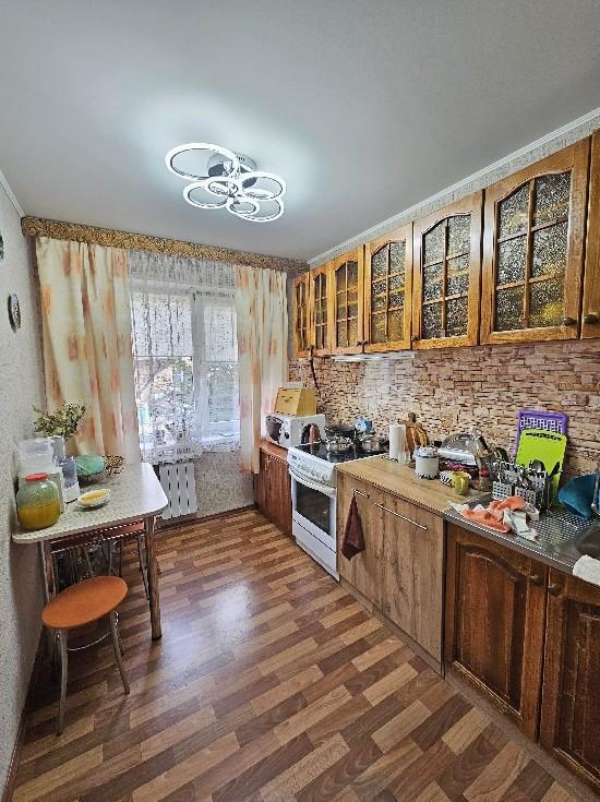Продажа 3-комнатной квартиры, Тольятти, Свердлова,  47