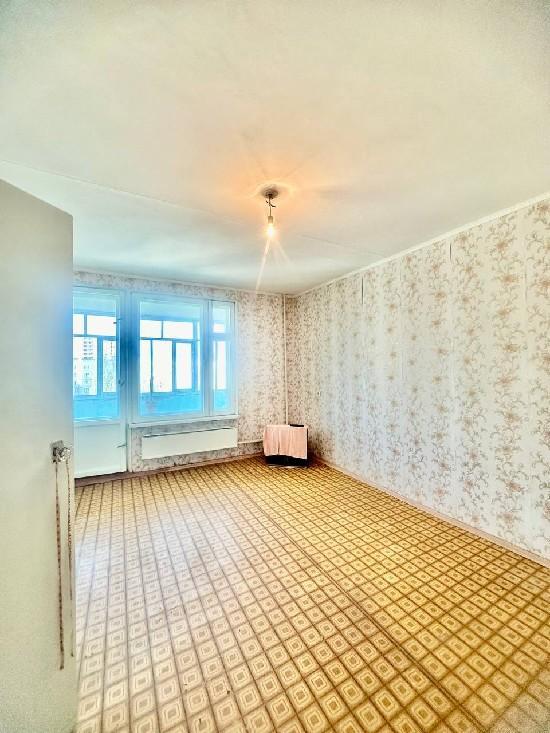 Продажа 3-комнатной квартиры, Тольятти, Баныкина,  52