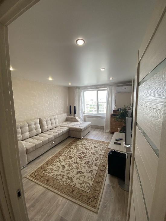 Продажа 1-комнатной квартиры, Тольятти, 40 лет Победы,  47В