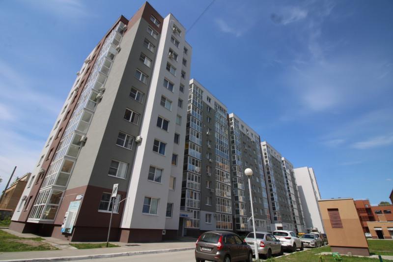 Продажа 3-комнатной квартиры, Тольятти, Ленинградская,  68Б
