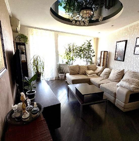 Продажа 4-комнатной квартиры, Тольятти, Мира,  89