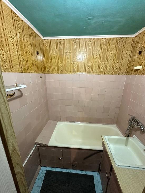 Продажа 3-комнатной квартиры, Тольятти, Баныкина,  56