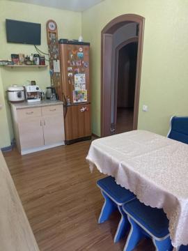 Квартиры, 3-комн., Тольятти