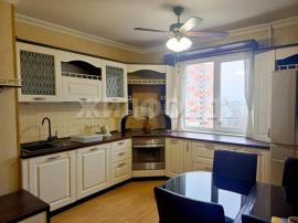 Квартиры, 4-комн., Тольятти